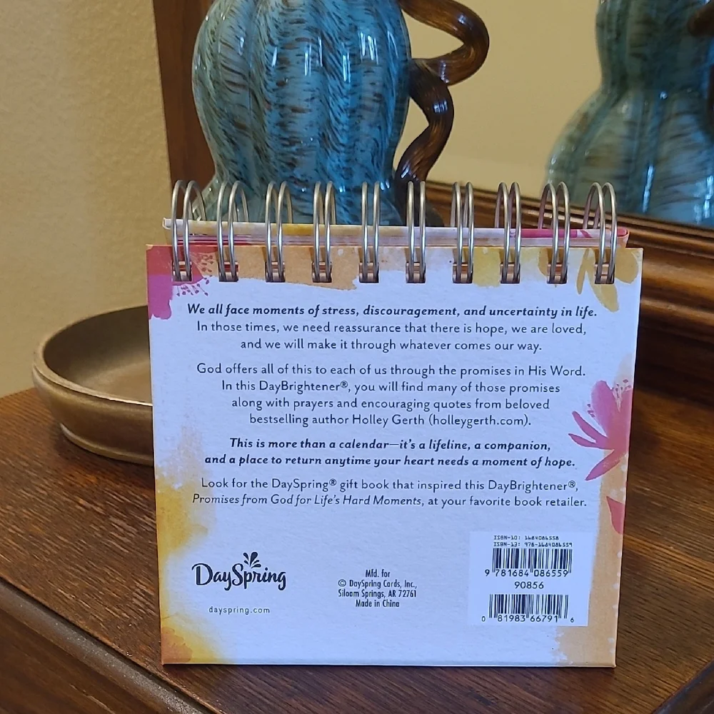 Holley Gerth Inspirational Desk Calendar - Pink and Blue